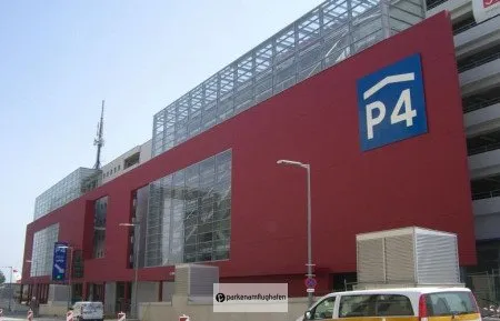 Parken Flughafen Wien Parkhaus 4